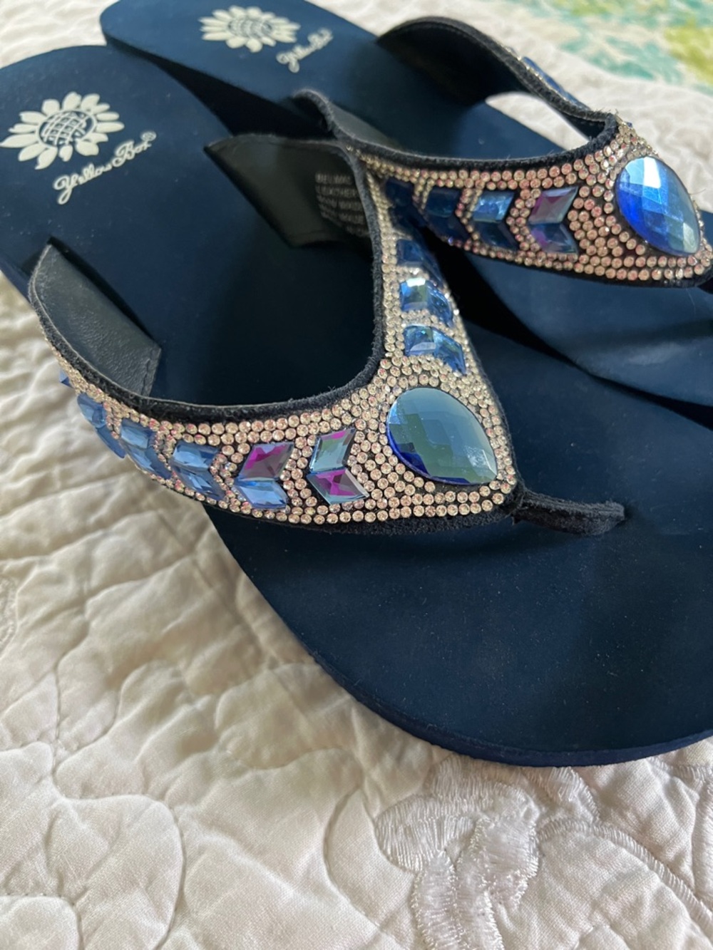 Yellow Box Women’s Navy Beaded Sandals with Iridescent Gems. Sz-8.EUC.So Pretty.